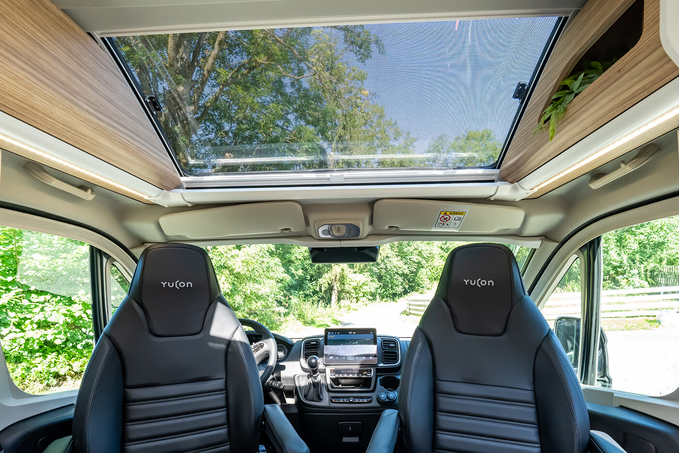 Yucon 63 G – Skyroof Yucon 63 G – Skyroof