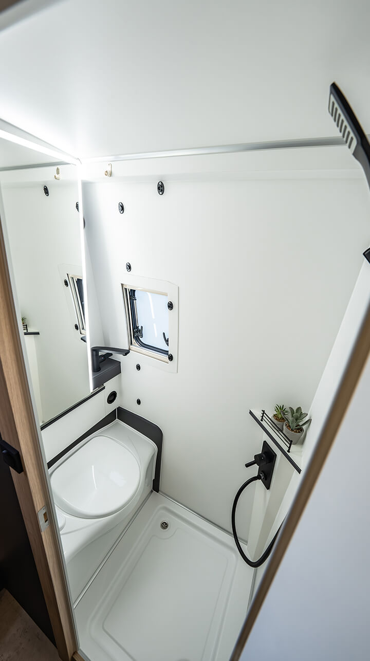 Yucon K-peak Campervan – Bathroom Yucon K-peak Campervan – Bathroom