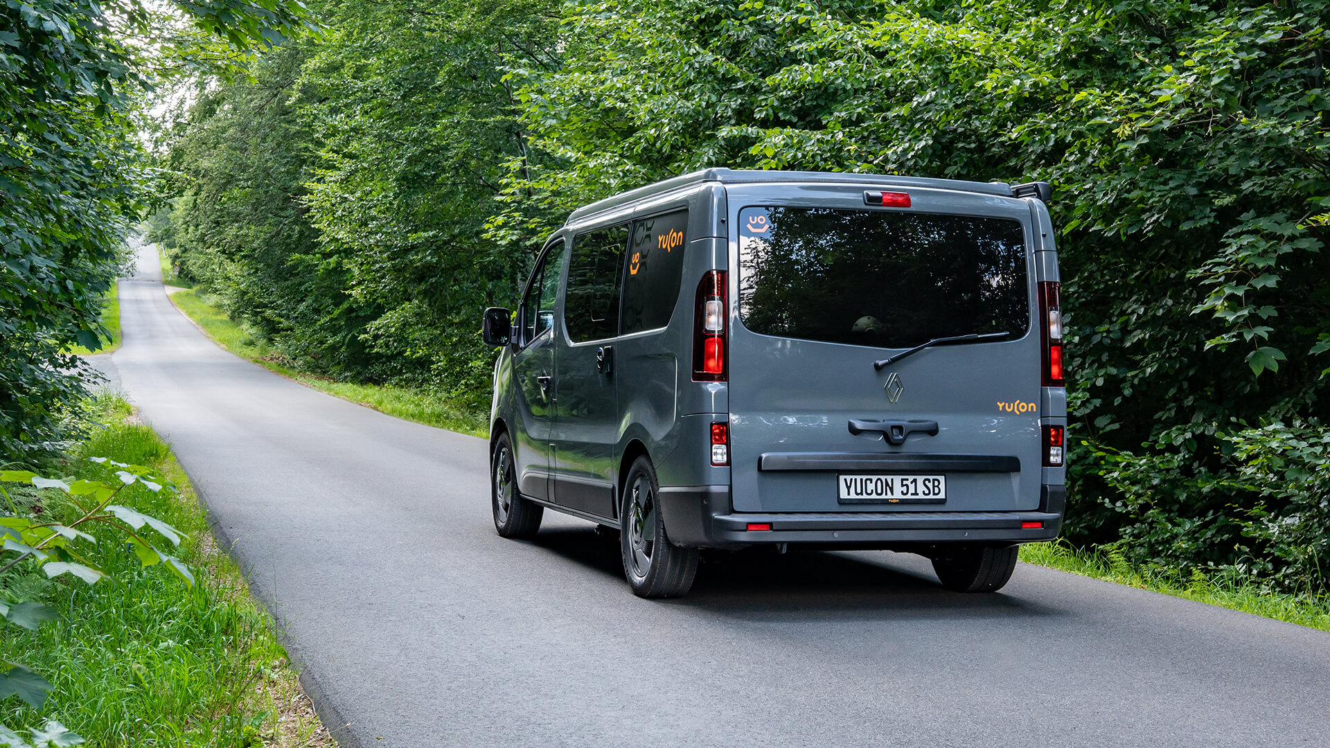 Yucon 51 Campervan – Heckansicht Yucon 51 Campervan – Heckansicht