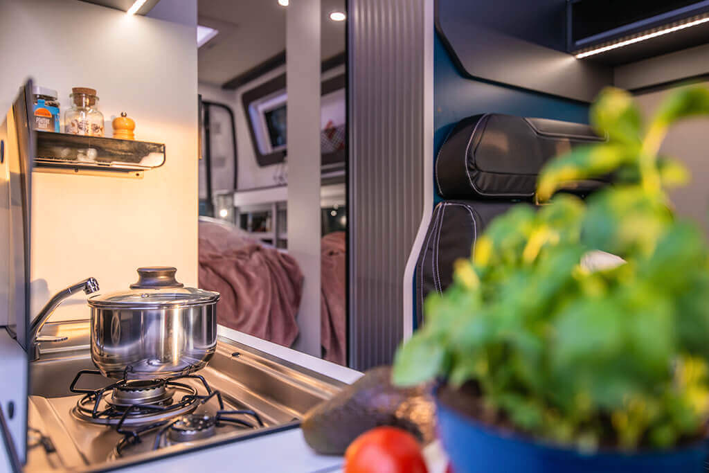 Yucon by FRANKIA - kitchen