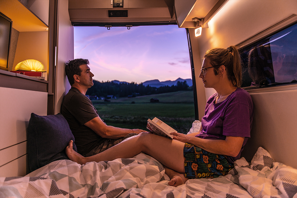 Den Campervan Yucon von FRANKIA entdecken – Guten Abend, Magie Den Campervan Yucon von FRANKIA entdecken – Guten Abend, Magie