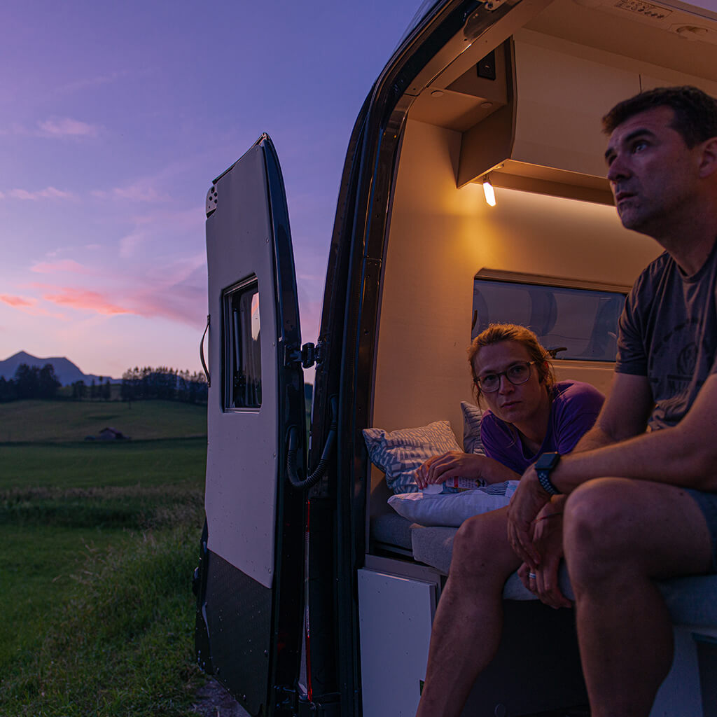Discover the Yucon Camper Van by FRANKIA – Good Evening, Magic